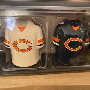 Chicago Bears Game day salt n pepper shakers